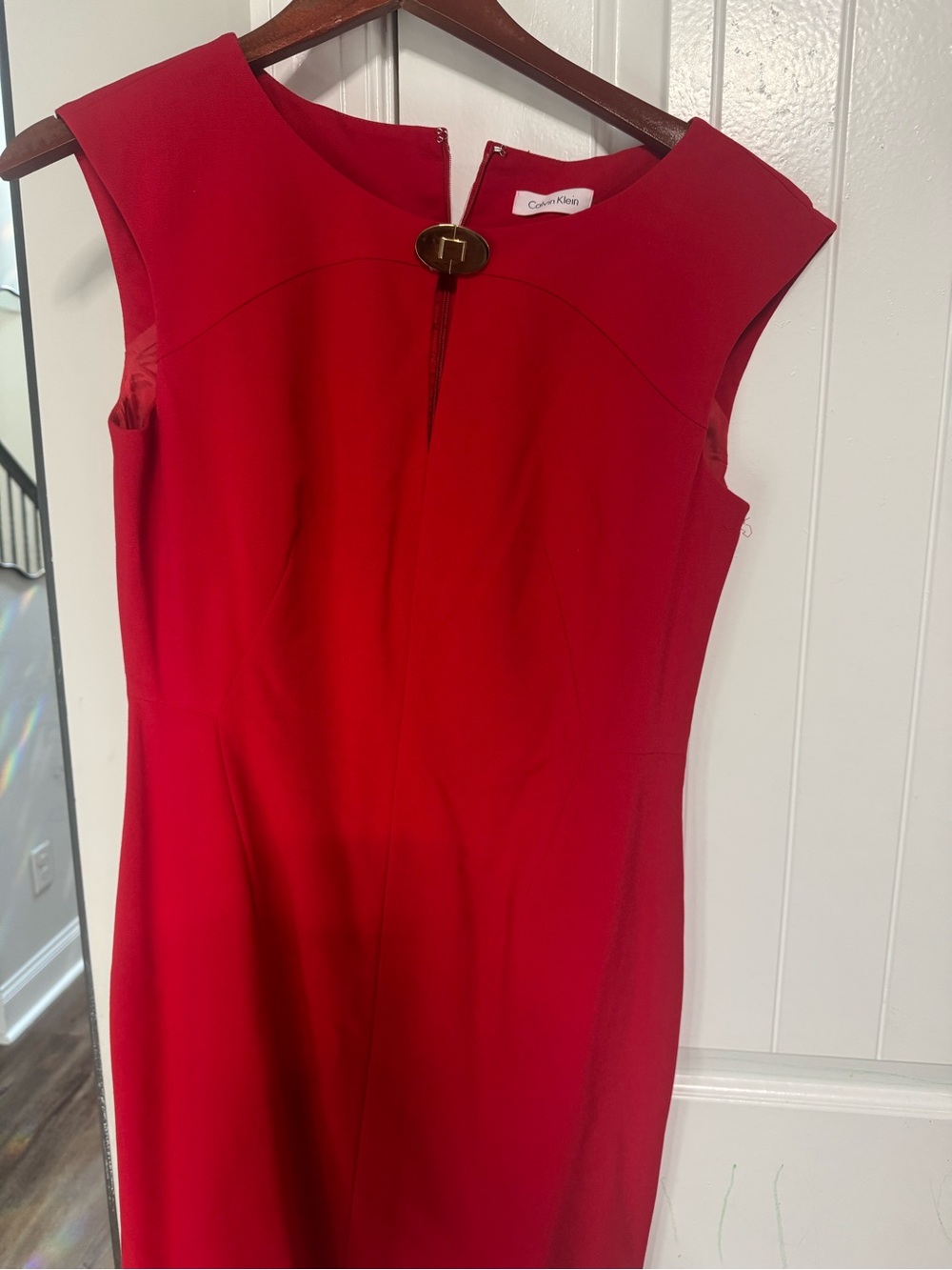 Calvin Klein Red Sheath Dress Size 8 Gold Buckle Keyhole